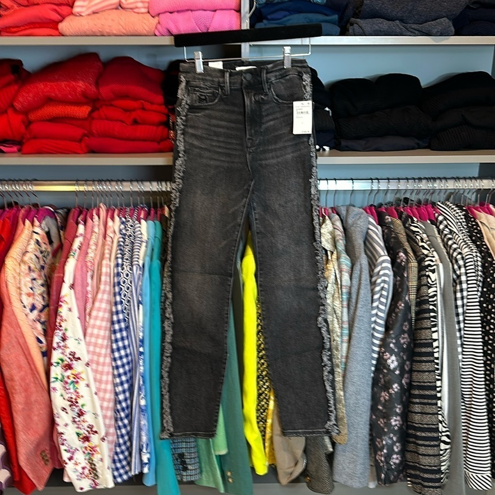 Good American acid black Good Classic straight leg frayed sides/cuff size 2 NWT